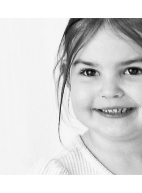 Why you should book back-to-school pictures for your little one